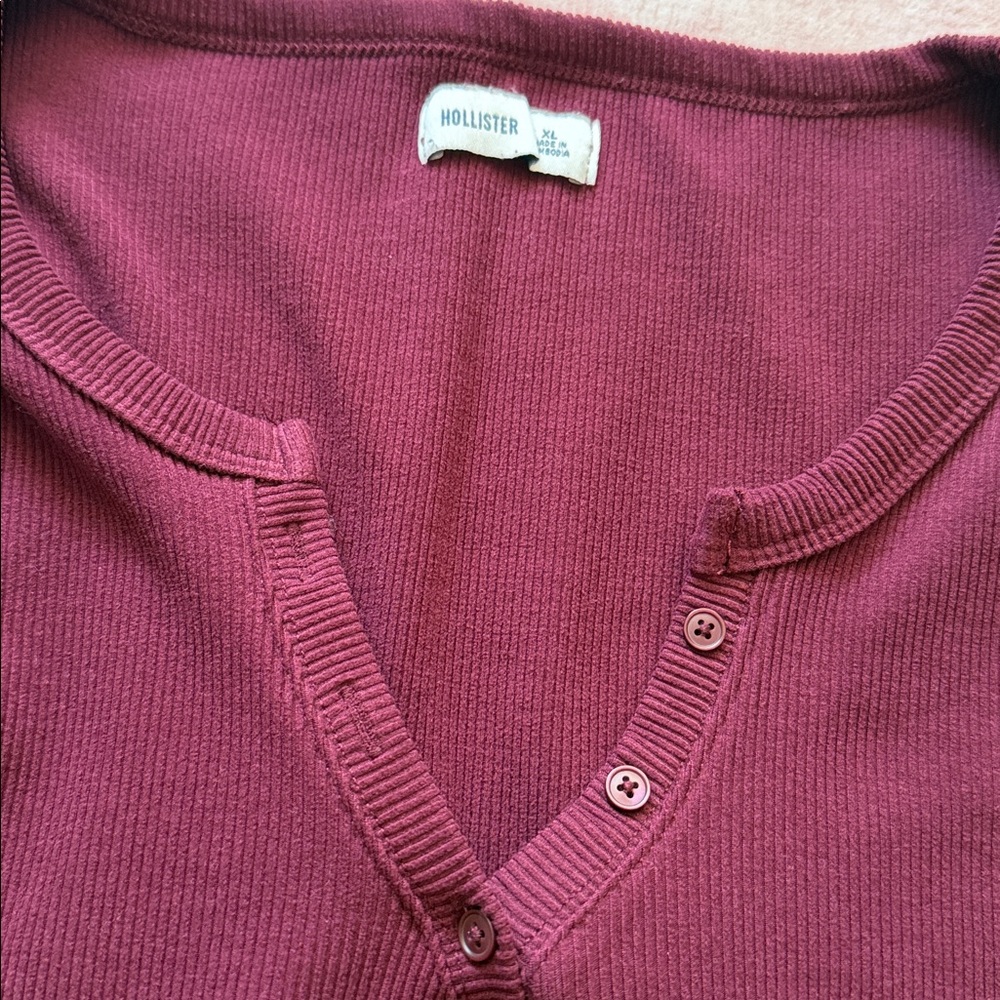 Hollister Long Sleeve Top XL - Picture 2 of 4